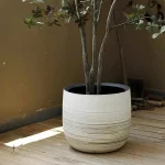 Pot de fleur intérieur au design moderne