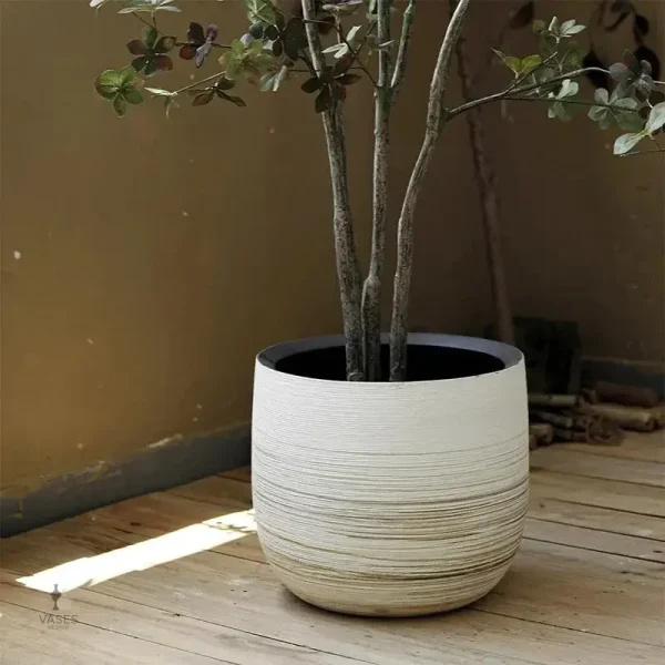 Pot de fleur intérieur au design moderne