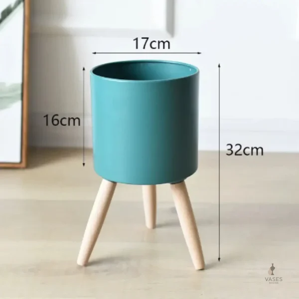 Élégant pot de fleur sur pied en métal