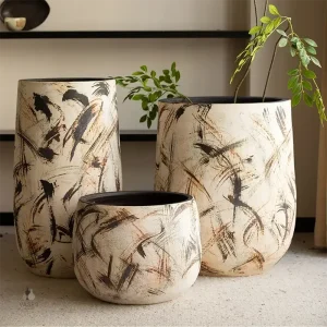 Accessoire contemporain pour fleurs d'intérieur