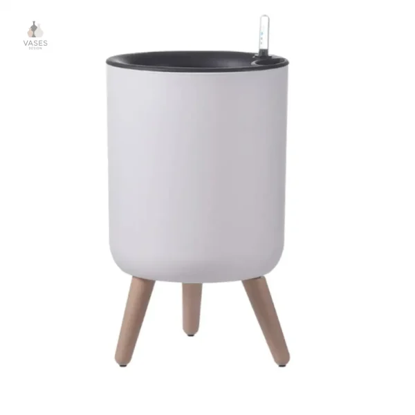 Pot sur pied design en blanc