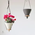 Pot de fleur suspendu au design moderne