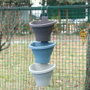 Joli pot de fleur en plastique pour suspension