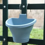 Pot décoratif suspendu en plastique