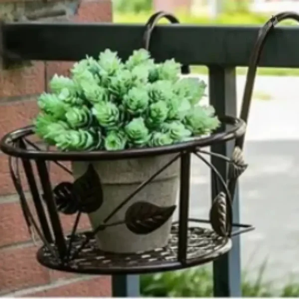 Pot de fleur suspendu pour un jardinage vertical moderne