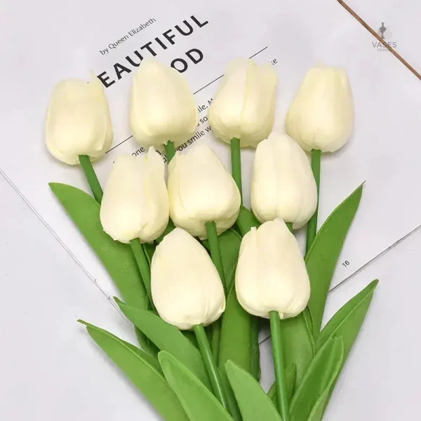 Tulipe artificielle, option pratique pour un intérieur frais