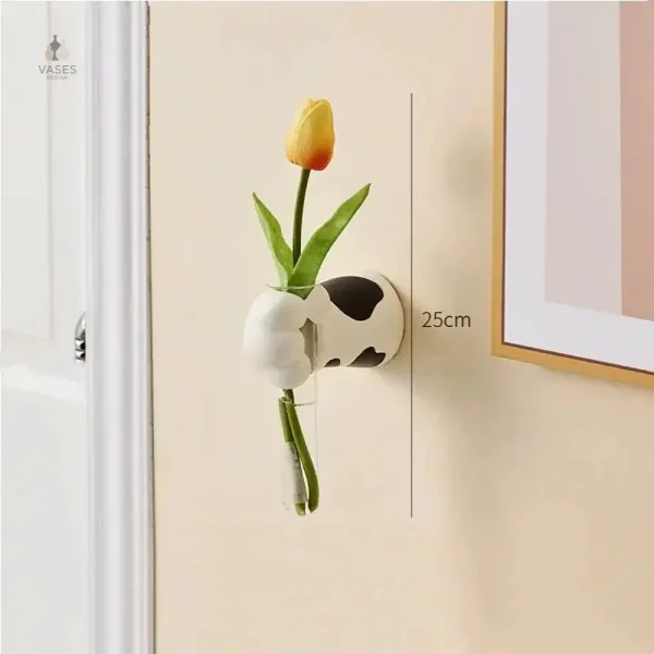 Vase mural stylé avec un design contemporain