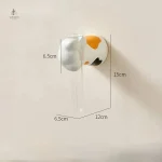 Vase mural pratique pour une touche florale