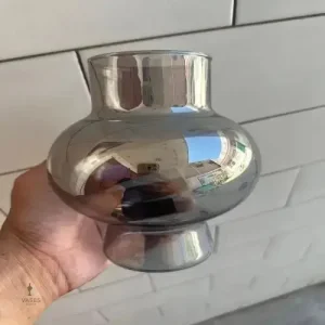 Vase en verre design pour embellir votre espace