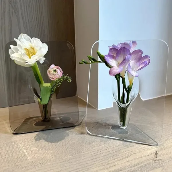 Vase acrylique transparent élégant et moderne