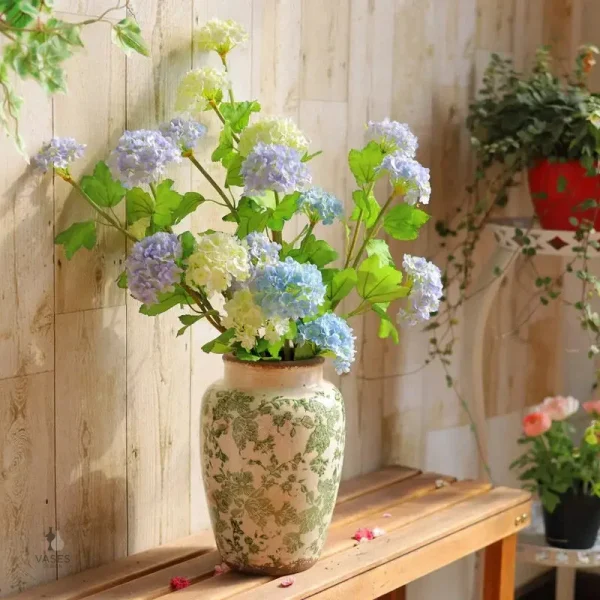 Vase céramique vintage avec motifs élégants