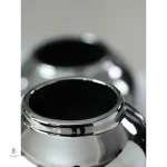 Vase argenté moderne pour fleurs