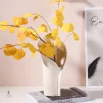 Vase arum au design minimaliste et épuré