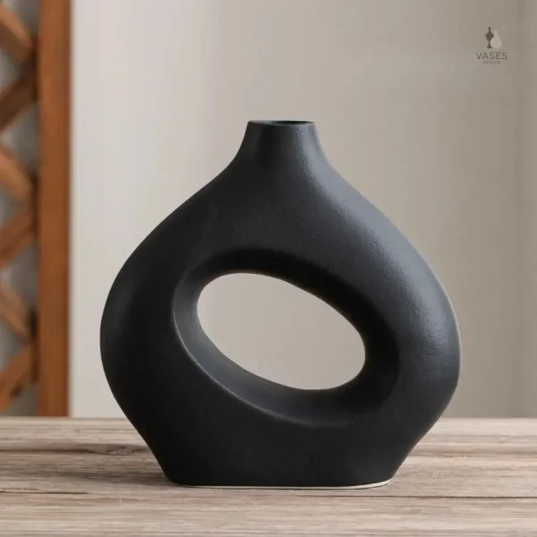 Vase moderne pour décoration intérieure avec pampa