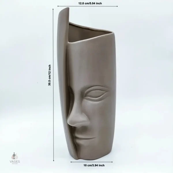 Vase visage élégant, ajout de charme à votre espace