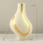 Céramique beige : vase moderne et stylé