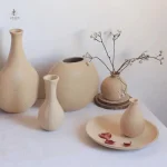Vase blanc en bois décoratif