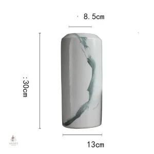 Vase blanc en céramique, décoration intérieure chic