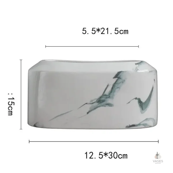 Vase blanc, pièce unique pour embellir votre espace