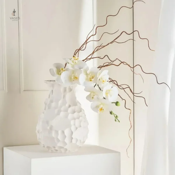 Objet décoratif minimaliste blanc