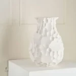 Vase contemporain au design épuré