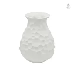 Vase stylé en finition blanche matte