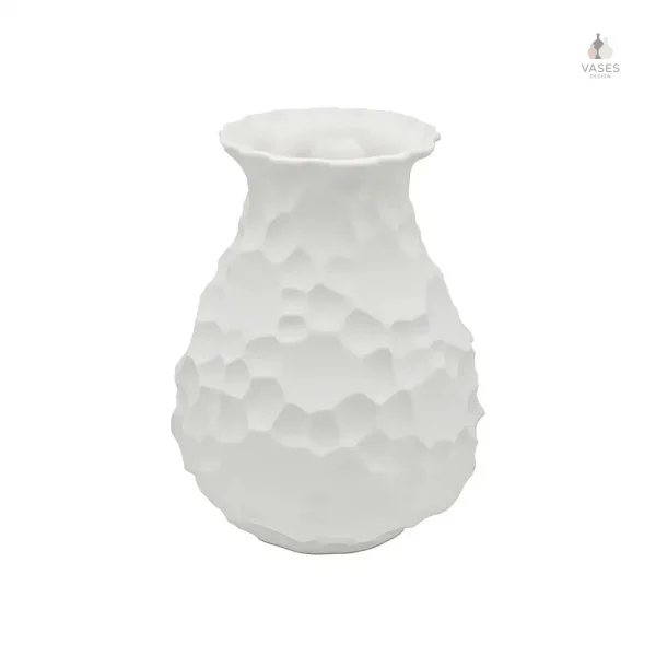 Vase stylé en finition blanche matte