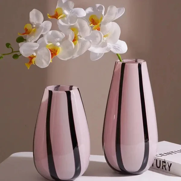Vase blanc et noir élégant en céramique