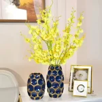 Vase décoratif bleu doré, ajout artistique pour la maison