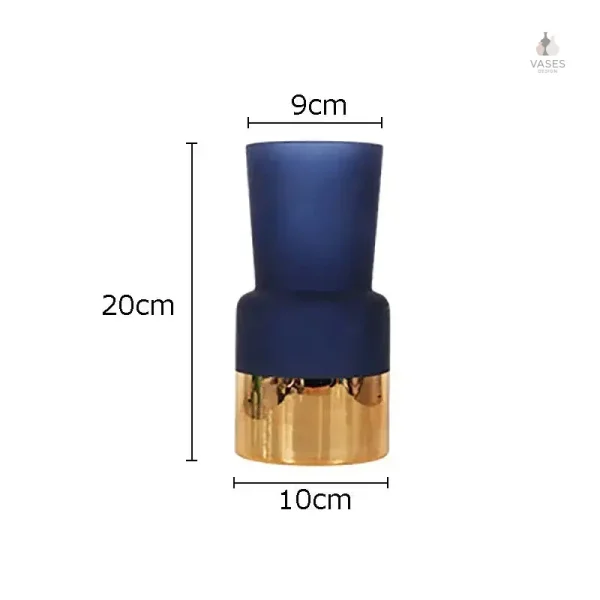Vase bleu chic pour embellir votre espace