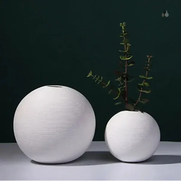 Vase boule minimaliste, design moderne