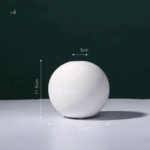 Vase blanc pour décoration intérieure