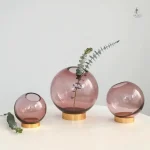 Vase boule en verre, décoration minimaliste