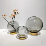 Vase en verre arrondi pour compositions florales