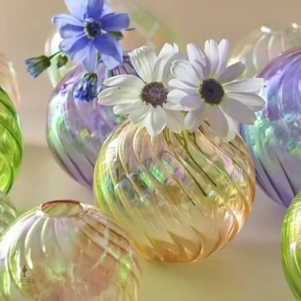 Vase en verre pour fleurs