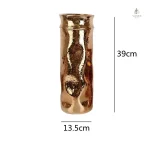 Vase céramique aux motifs distinctifs et raffinés