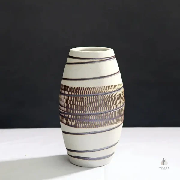 Vase céramique beige au design épuré