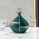 Vase en céramique au style contemporain