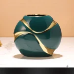 Vase vert pour agencer avec d'autres objets décoratifs
