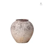 Vase décoratif en céramique au design ancien