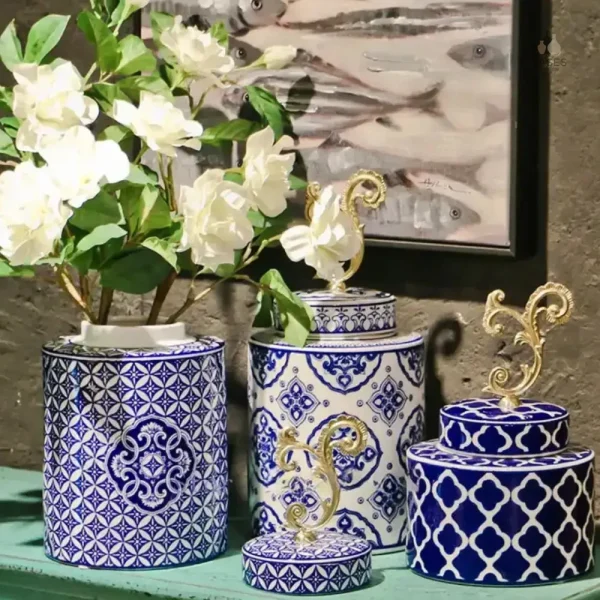 Vase chinois bleu et blanc ancien