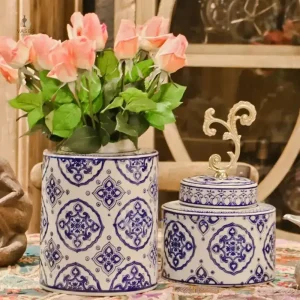 Ancien vase chinois en céramique