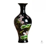 Vase chinois noir, accessoire décoratif intemporel