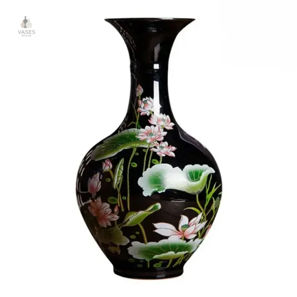 Vase noir, charme asiatique pour votre maison