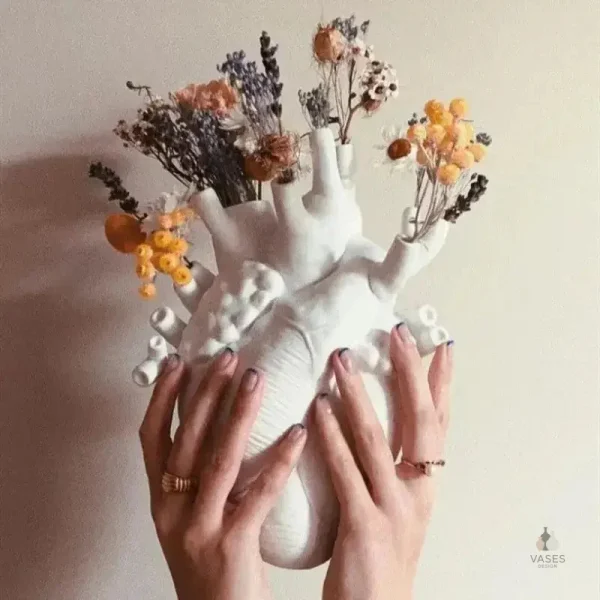 Vase coeur anatomique en céramique décorative