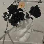 Vase artistique coeur, parfait pour les fleurs