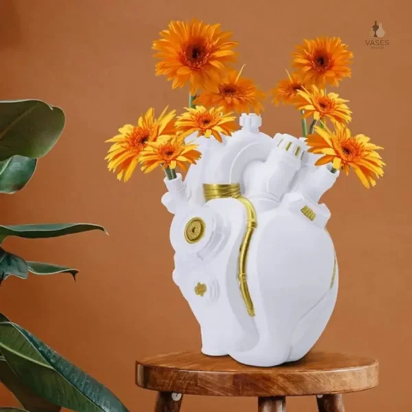 Vase design coeur pour intérieur