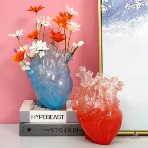 Vase coeur art contemporain en porcelaine