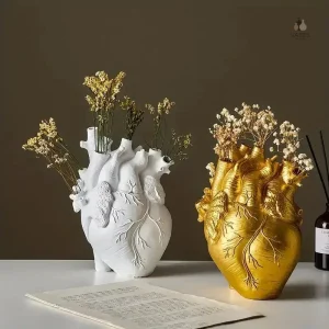 Vase coeur moderne pour décoration intérieure
