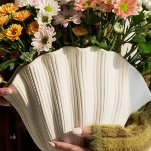 Vase en forme de coquillage élégant